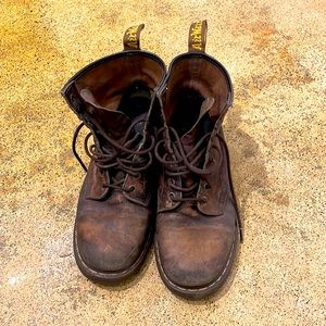 Vintage Doc Martens 8-high AirWair Leather Boots US Men’s 10